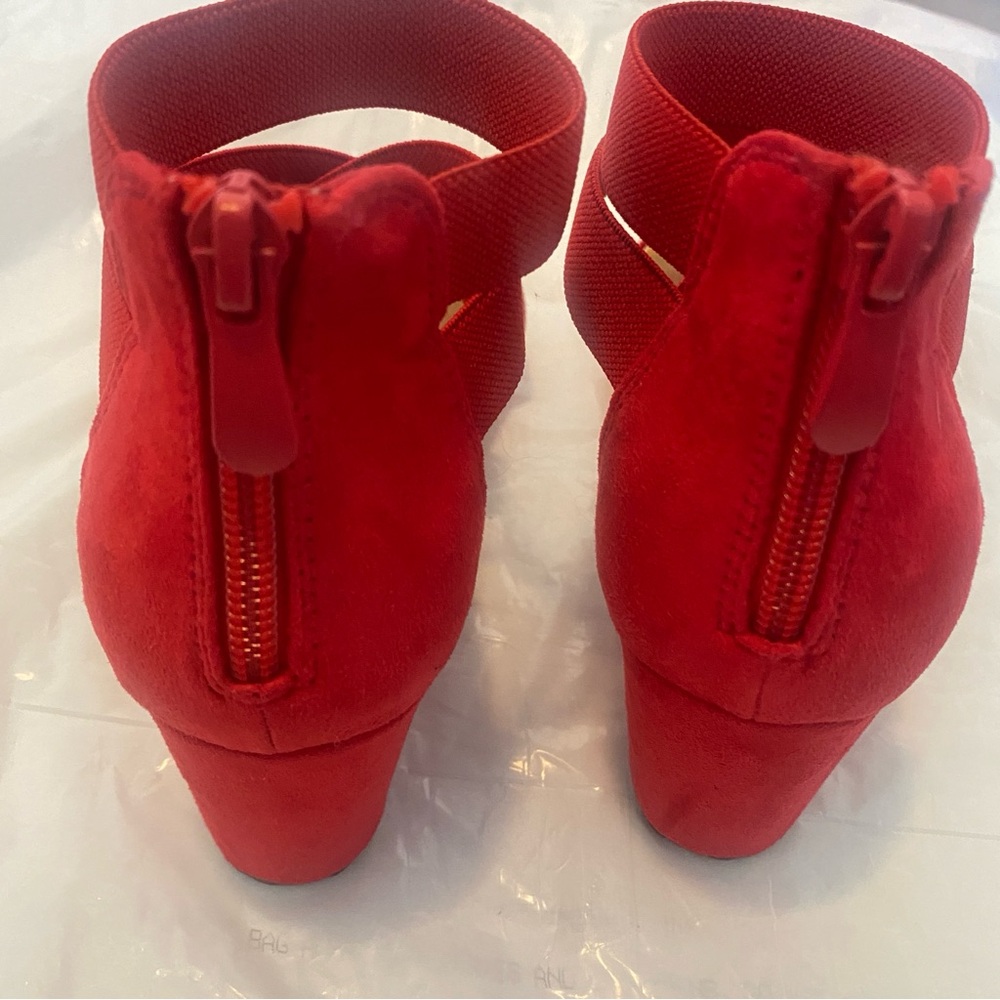 Dream Pairs Wedge Sandals - Picture 7 of 11